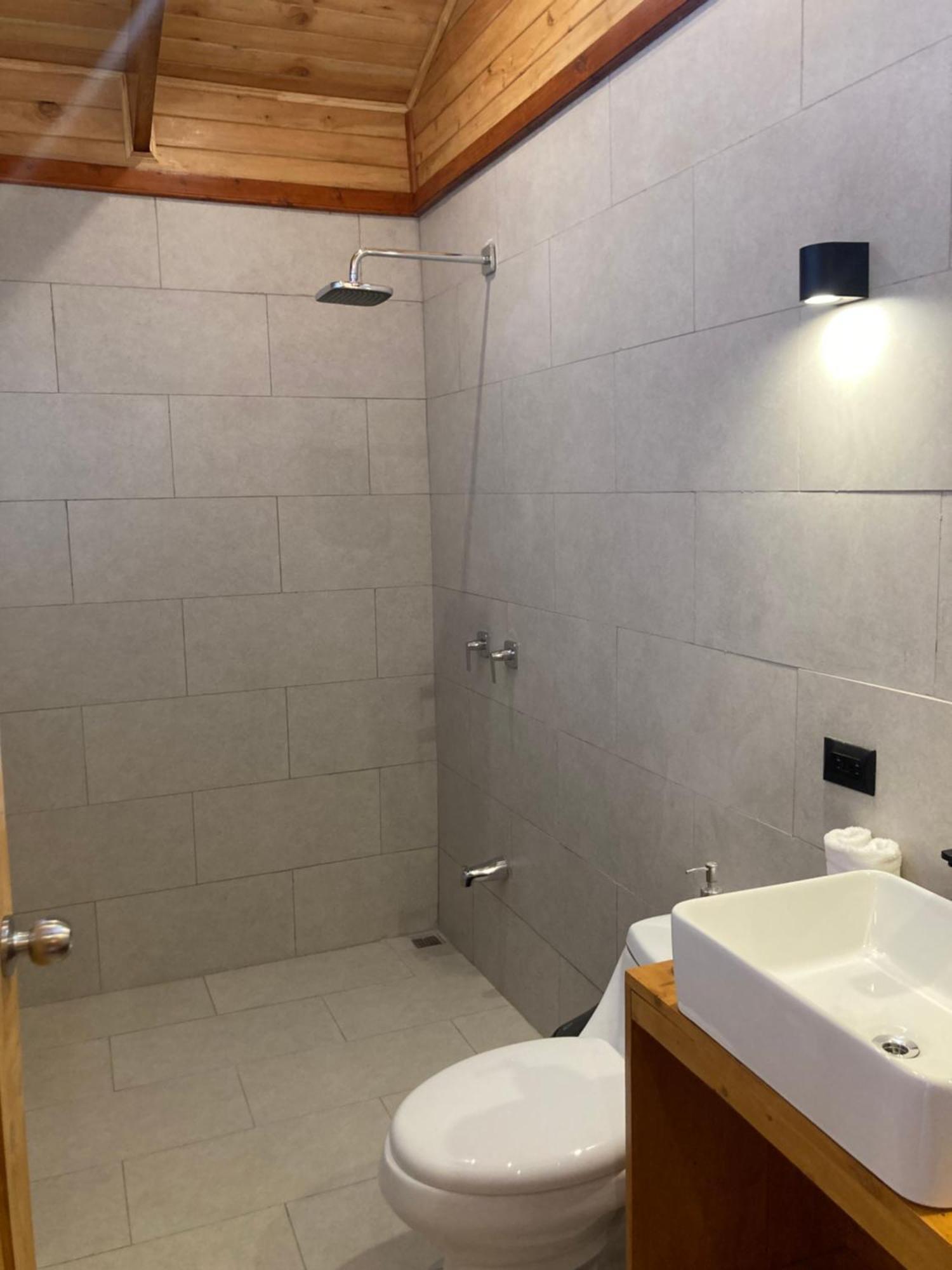 Los Lagos Lodge Сан Херардо де Дота Екстериор снимка